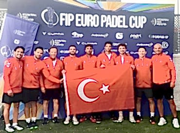 Atdsk'lı Gürsoy Padel Milli Takımında